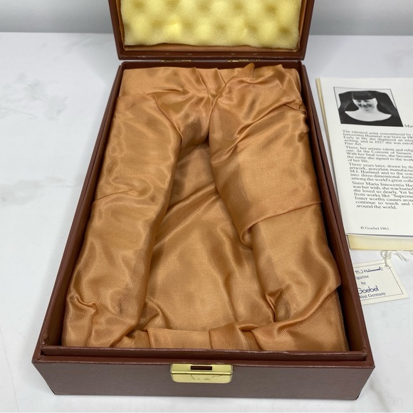 Goebel 75th Anniversary Sister Maria 1909-1984 - Picture 15 of 16